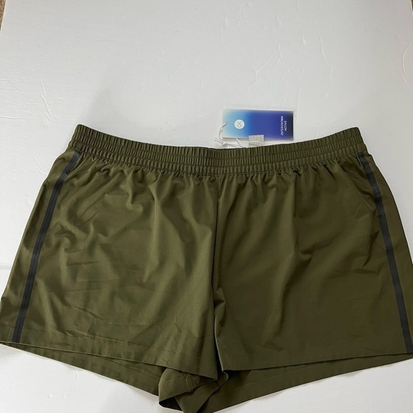 Outerknown Active Army Green Shorts New with Tags XL - Picture 1 of 5